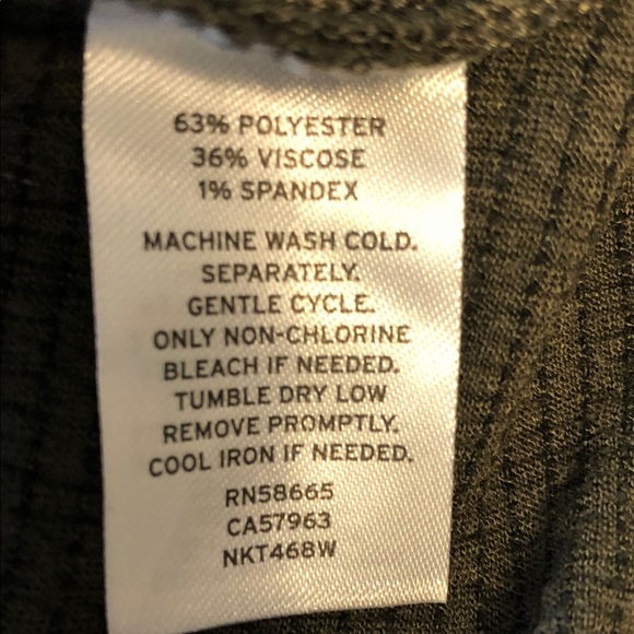 14th & Union Black Sleeveless Wrap Tank Top - Picture 9 of 9